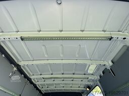 Mercedes-Benz Sprinter III 214 L2H2