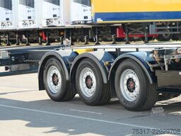 RENDERS EURO 800 / LIFT /20/30/40/45 2x 20 HC LIFTACHSE