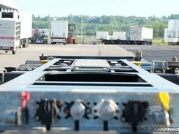 RENDERS EURO 800 / LIFT /20/30/40/45 2x 20 HC LIFTACHSE