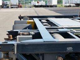 RENDERS EURO 800 / LIFT /20/30/40/45 2x 20 HC LIFTACHSE