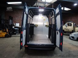 MERCEDES-BENZ eSprinter Kasten 314 L2 terie Klima
