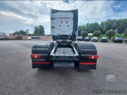 MERCEDES-BENZ Actros 4 18 4x2 - actros 1848 LS flat cab. . 2,5 Euro VI