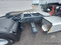 MERCEDES-BENZ Actros 4 18 4x2 - actros 1848 LS flat cab. . 2,5 Euro VI