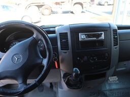 MERCEDES-BENZ Sprinter II Kasten 210 CDI / Nr. 174