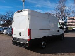IVECO Daily Kasten 35 S 11 V Radstand 3520 L Nr. 103