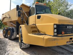 Caterpillar 740