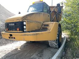 Caterpillar 740