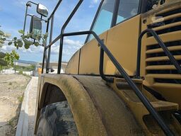 Caterpillar 740