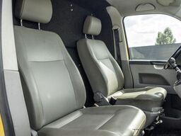 VOLKSWAGEN Transporter TDI | L2H1 | Cruise | PDC | MOTOR DE