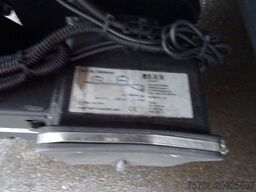 MERCEDES-BENZ 2533 Antos*7,3m Schwenkwand*LBW*Lift/Lenk*2x AHK