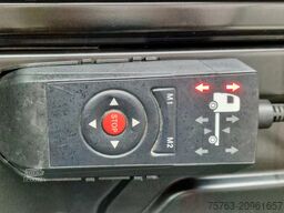 Mercedes-Benz Actros 2553 6x2 - Flabad hydraulic ramps/extens...