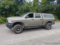 DODGE RAM 2500-Grün foliert-original Weiß - unfallfrei