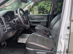 DODGE RAM 2500-Grün foliert-original Weiß - unfallfrei