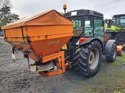 Massey Ferguson MF 3625 mit kompletter Winterausrüstung