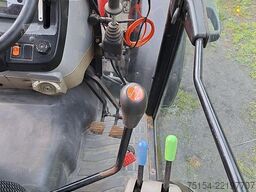 Massey Ferguson MF 3625 mit kompletter Winterausrüstung