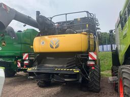New Holland CR 9.80