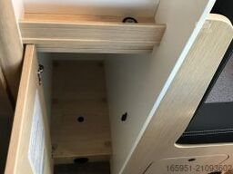 Sunlight Camper Van Cliff640