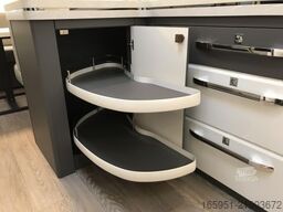 Hobby Excellent 560 CFe 2000kg Alufelgen Schwarz