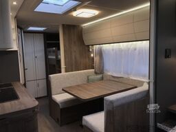 Hobby Excellent Edition 545 KMF 2000kg Garage Mod.26