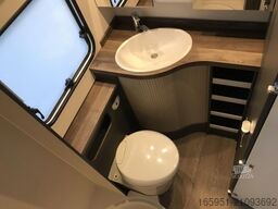 Hobby Excellent Edition 545 KMF 2000kg Garage Mod.26