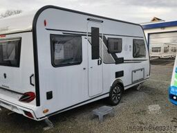 Knaus Südwind 460 EU 60 Years Gaspaket, Bugfenster