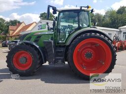 Fendt 718 VARIO S4