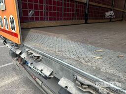 Schmitz Cargobull Semitrailer Curtainsider Standard Hayon