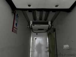 IVECO Euro Cargo  120 E 21  Carrier