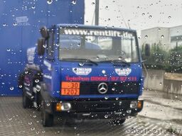 MERCEDES-BENZ 809  D