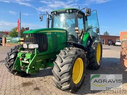 John Deere 6920