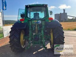 John Deere 6920