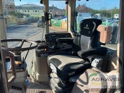 John Deere 6920