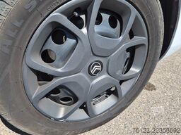 CITROEN 2 x SpaceTourer Spacetourer Plus M 9 Sitzer