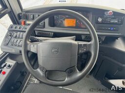 Volvo 8700 coach – 45+1 seats