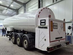 CRYOBASE GmbH oxygen, nitrogen gas tank semi-trailer