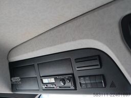 MERCEDES-BENZ ANTOS 1830 / FIRANKA - 6,5 M / 4x2 / SOLÓWKA / W