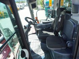 ROSTSELMASH VECTOR 425 RSM-101 grain harvester+Heade