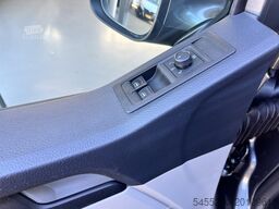 Volkswagen Transporter 2.0 TDI L1H1 DC Airco Cruise contro...