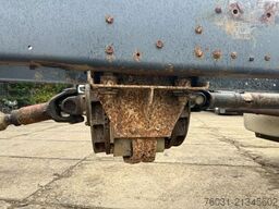 DAF 2300 4X2 Chassis Spring/Air Manual Gearbox