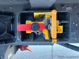 SCHMITZ CARGOBULL SCS 24/L -13.62 Mega Pritsche und Schiebeplane