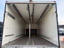 MERCEDES-BENZ ACTROS 1830 L Koffer 7 m LBW 2.000 kg*LASI VDI