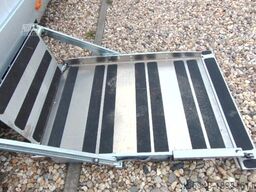 ACROSS Aero 681 Rollstuhlgeeignet mit Lift