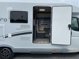 ACROSS Aero 681 Rollstuhlgeeignet mit Lift