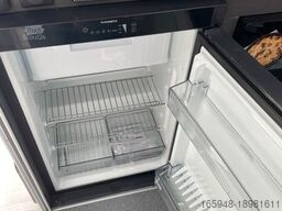 ACROSS Aero 681 Rollstuhlgeeignet mit Lift