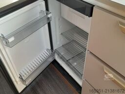 Knaus Sport 460 EU 1700kg Multidose & TV Halter