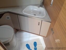 Knaus Sport 460 EU 1700kg Multidose & TV Halter