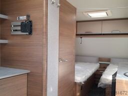 Knaus Sport 460 EU 1700kg Multidose & TV Halter