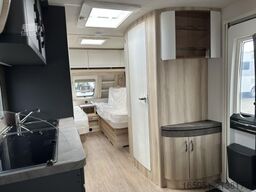 Hobby De Luxe 515 UHL 2000kgEinzelbettauszugMj.2026