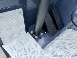 COMBILIFT CBE2500 TRIPLEX 5500 FORK POSITIONER