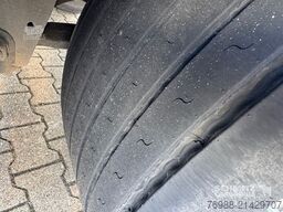 Schmitz Cargobull Curtainsider Mega